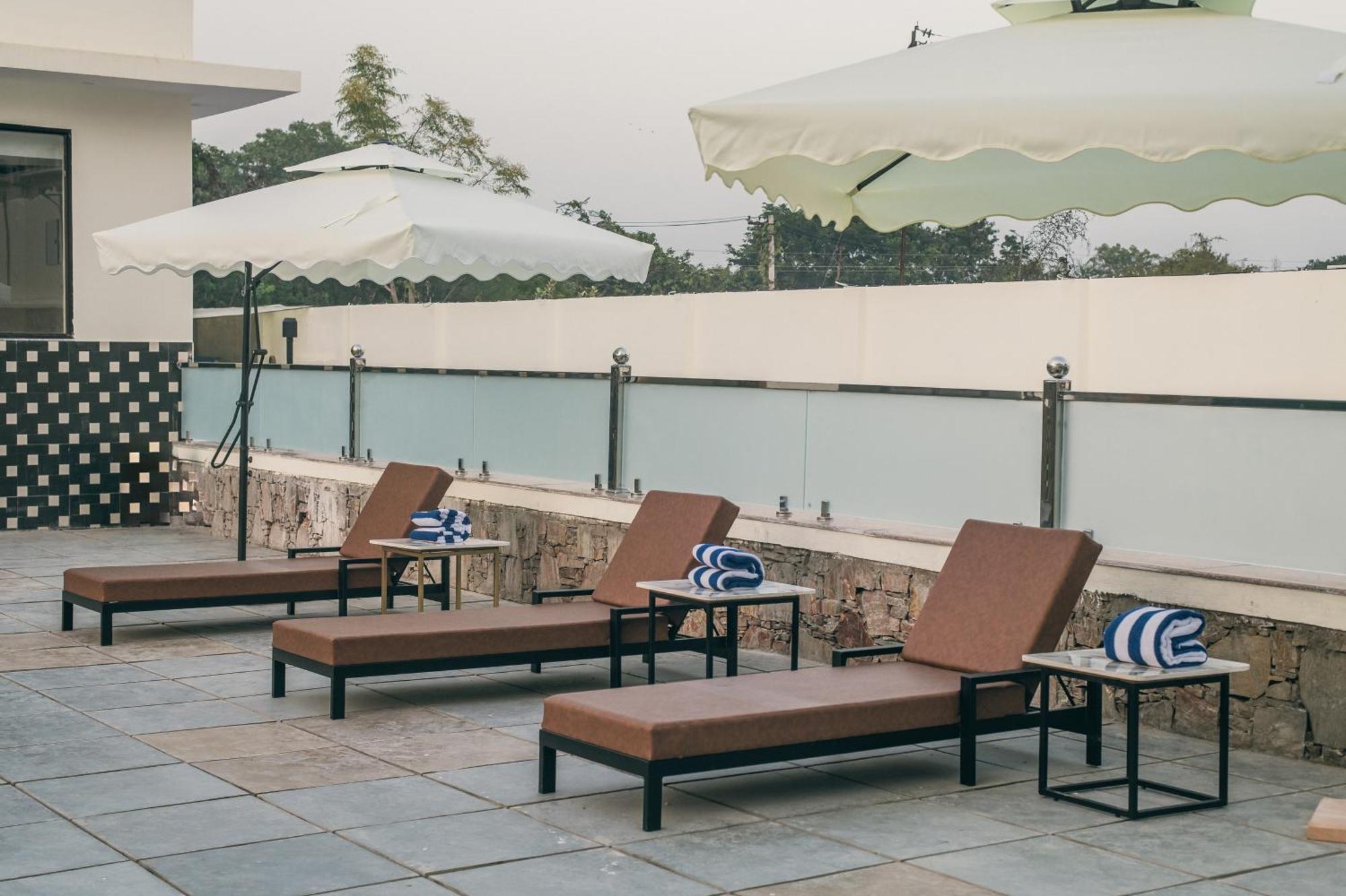 Serenity Hill Resort - A Boutique Resort In Удайпур Екстериор снимка