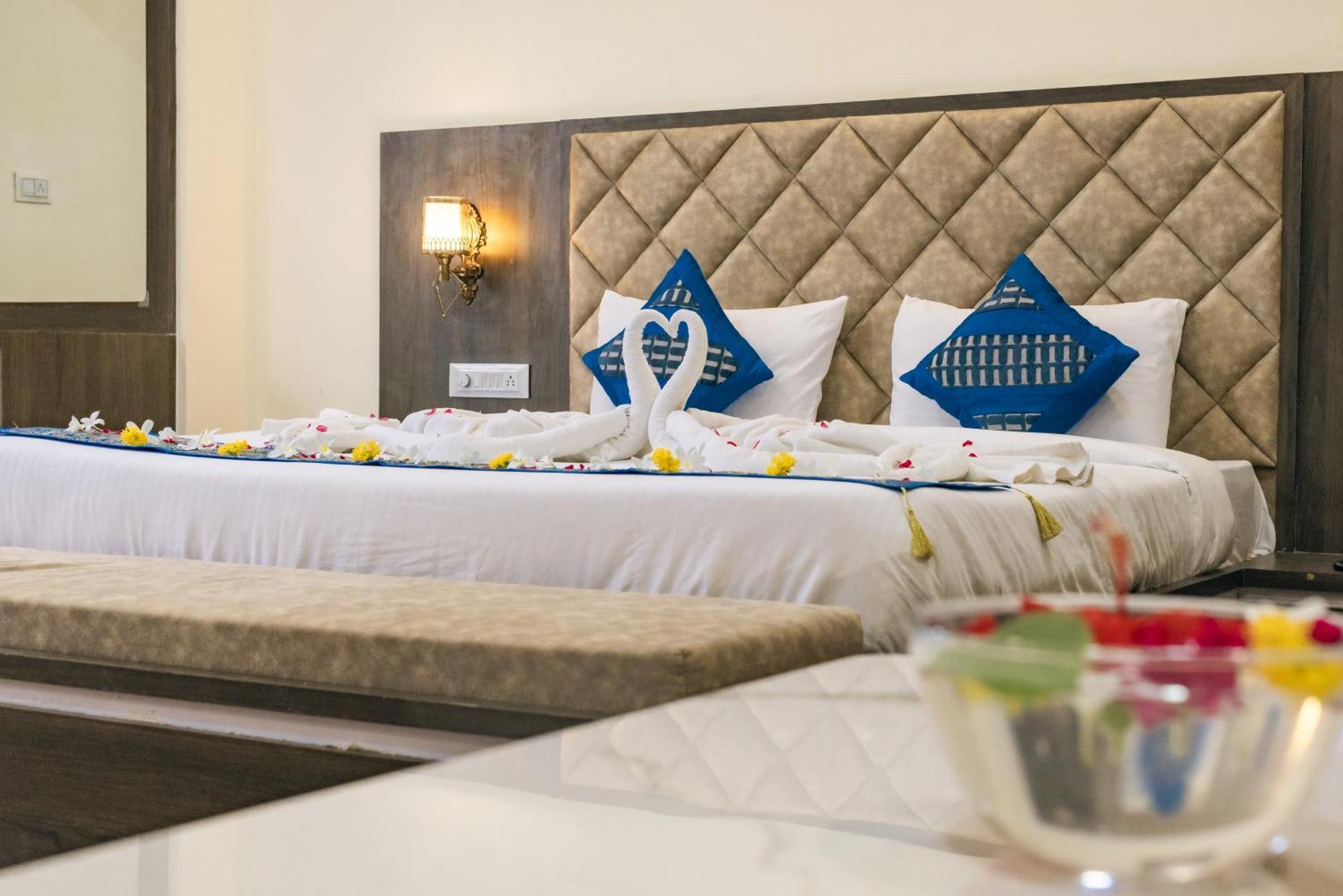 Serenity Hill Resort - A Boutique Resort In Удайпур Екстериор снимка