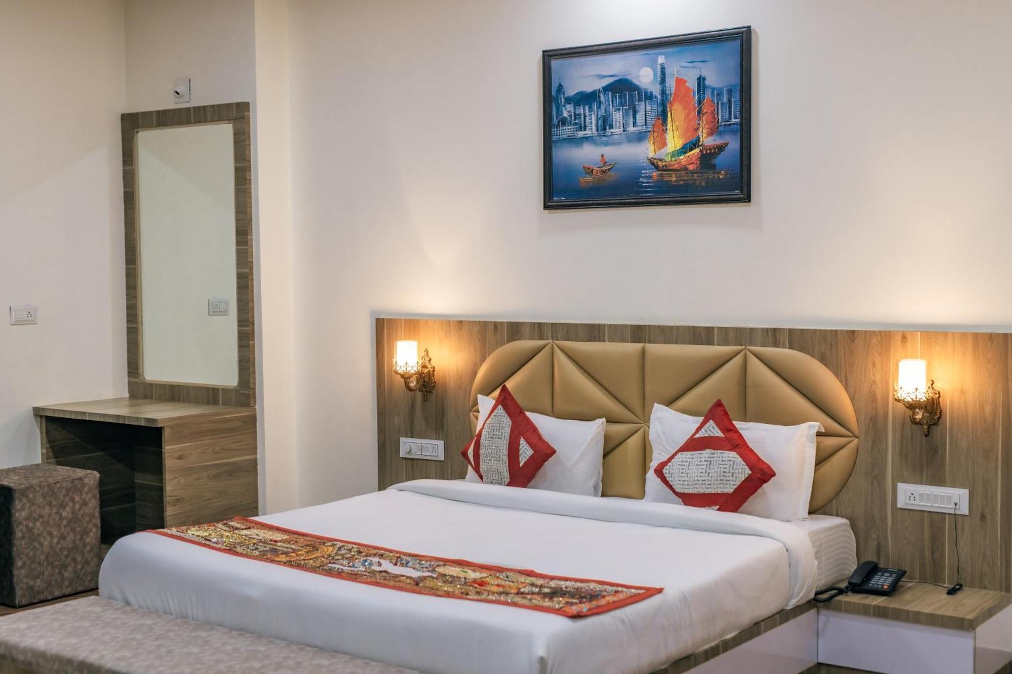Serenity Hill Resort - A Boutique Resort In Удайпур Екстериор снимка