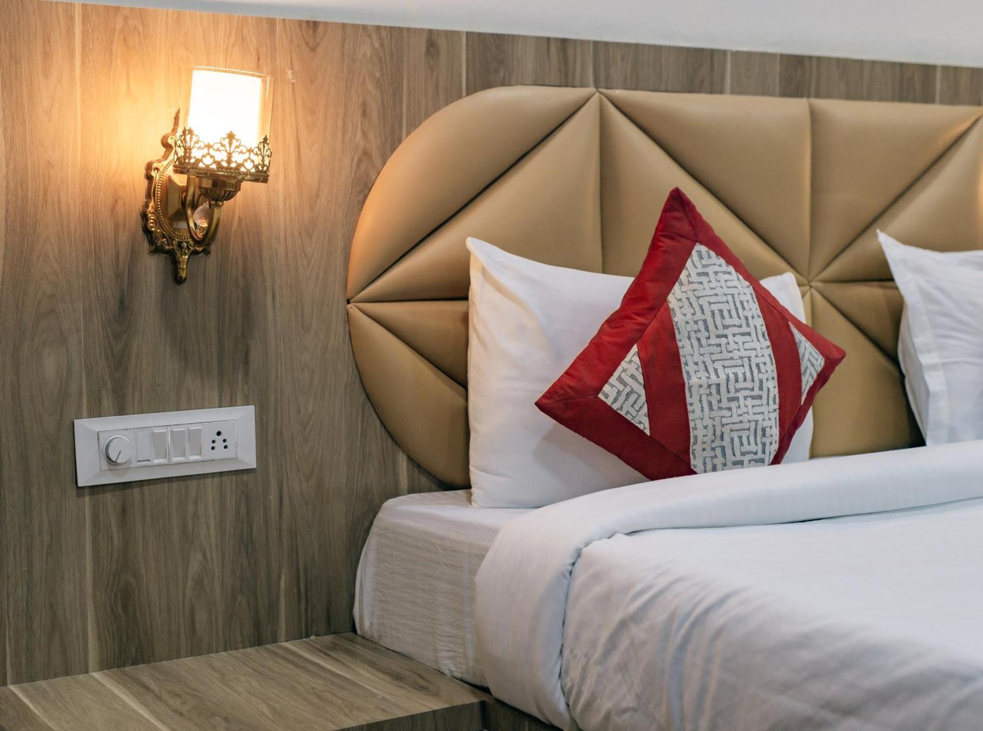 Serenity Hill Resort - A Boutique Resort In Удайпур Екстериор снимка