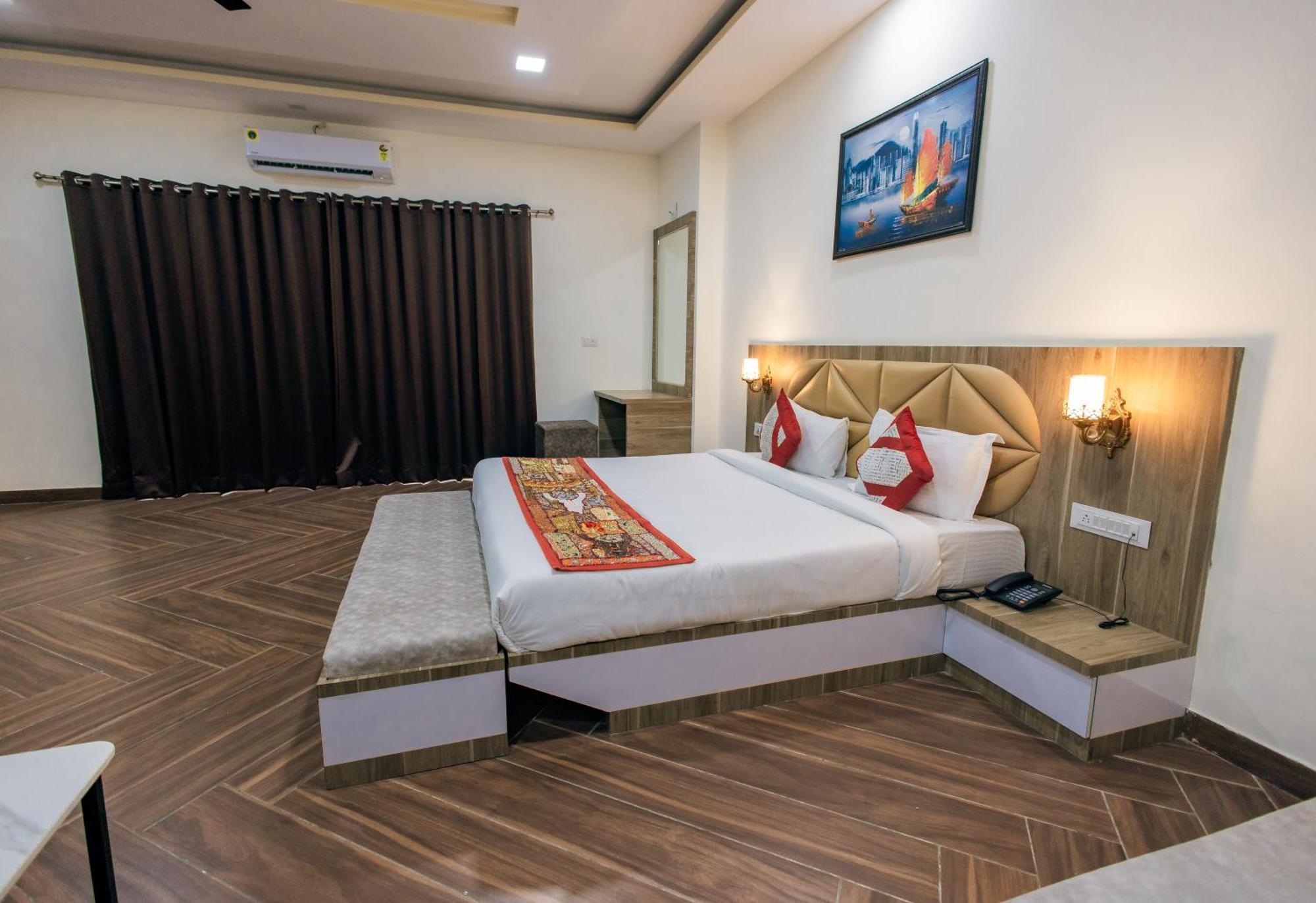 Serenity Hill Resort - A Boutique Resort In Удайпур Екстериор снимка