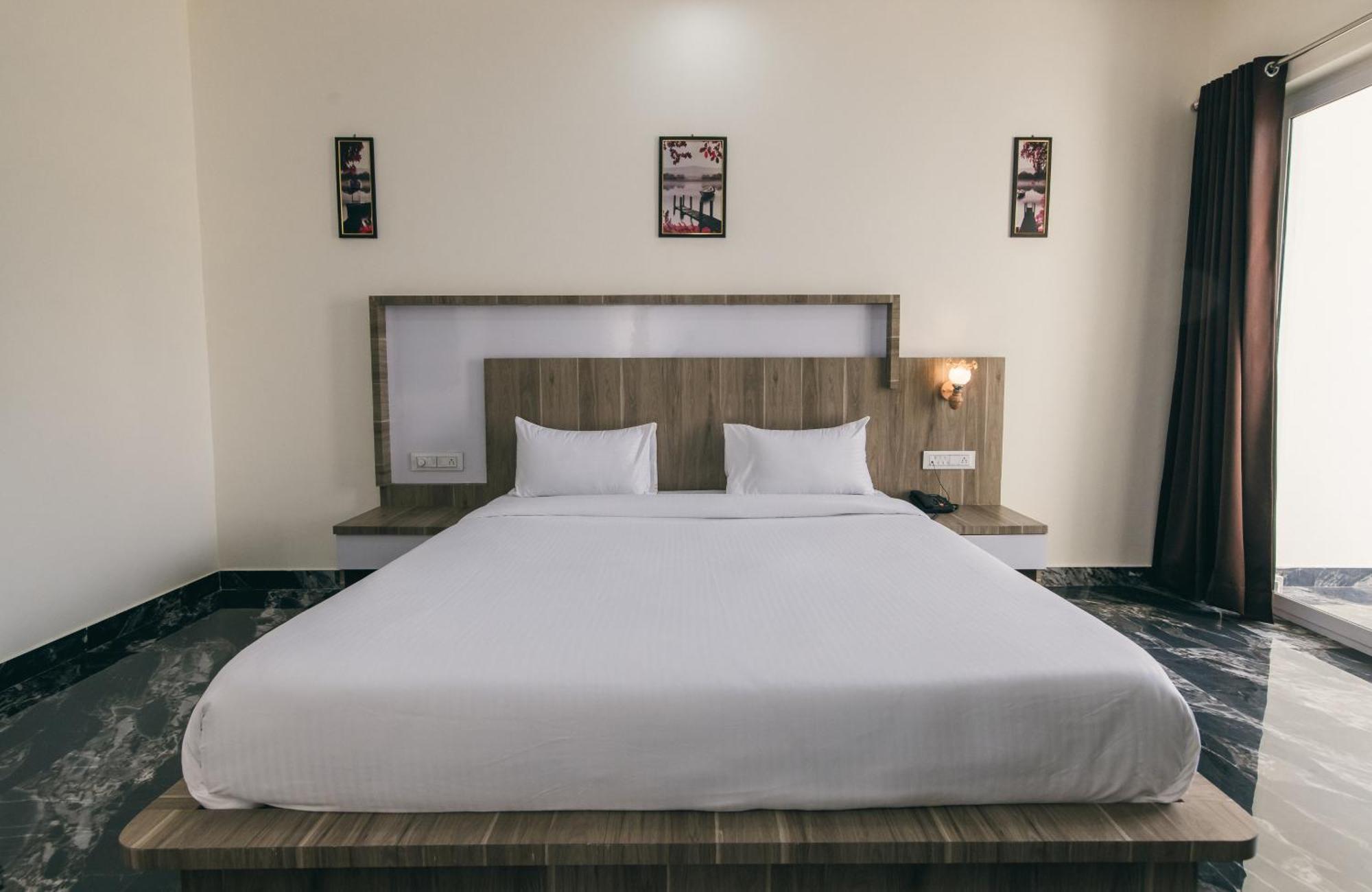Serenity Hill Resort - A Boutique Resort In Удайпур Стая снимка